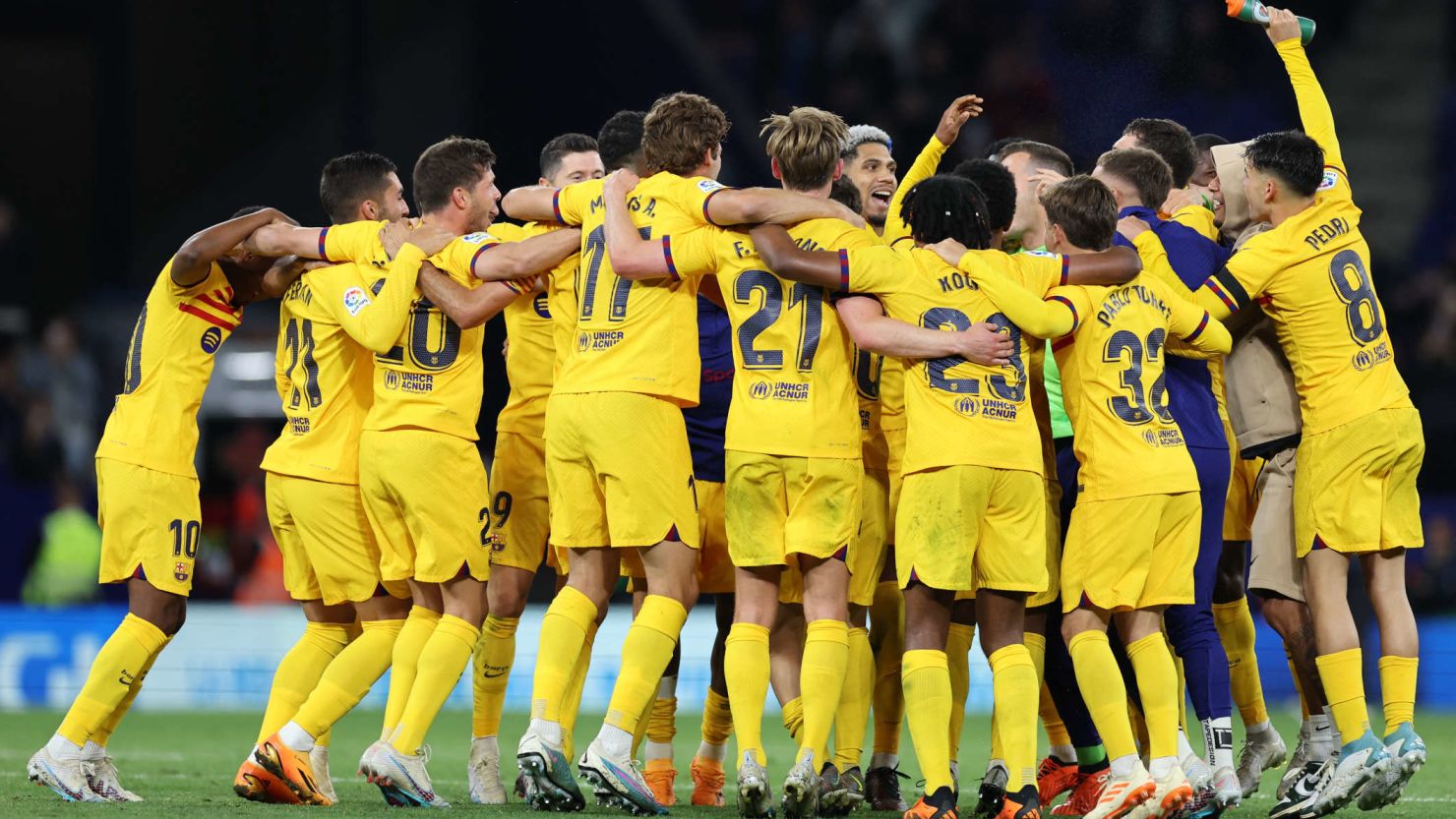 国乒伙食标准300元，不吃当地肉，周雨：少盐少味，没外面好吃.